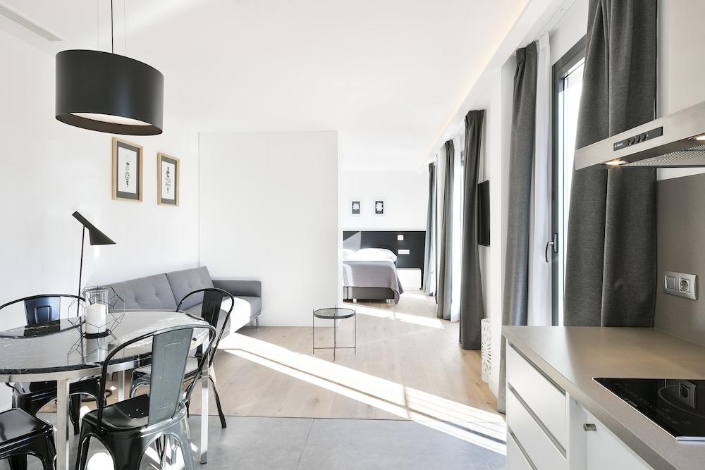 Murmuri Residence Mercader 38/70