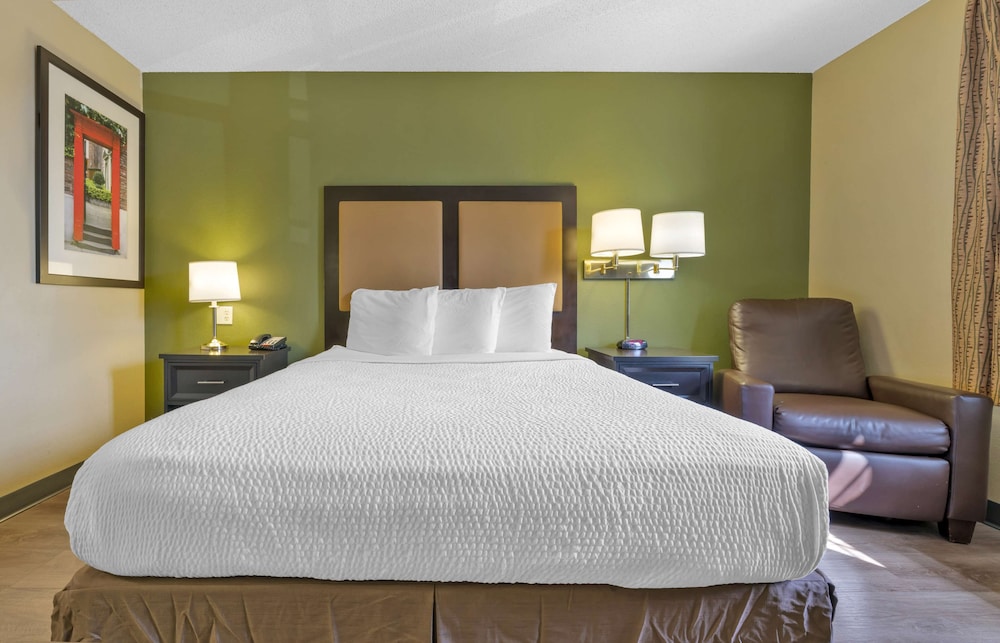 Extended Stay America - Stockton - March Lane 15/39