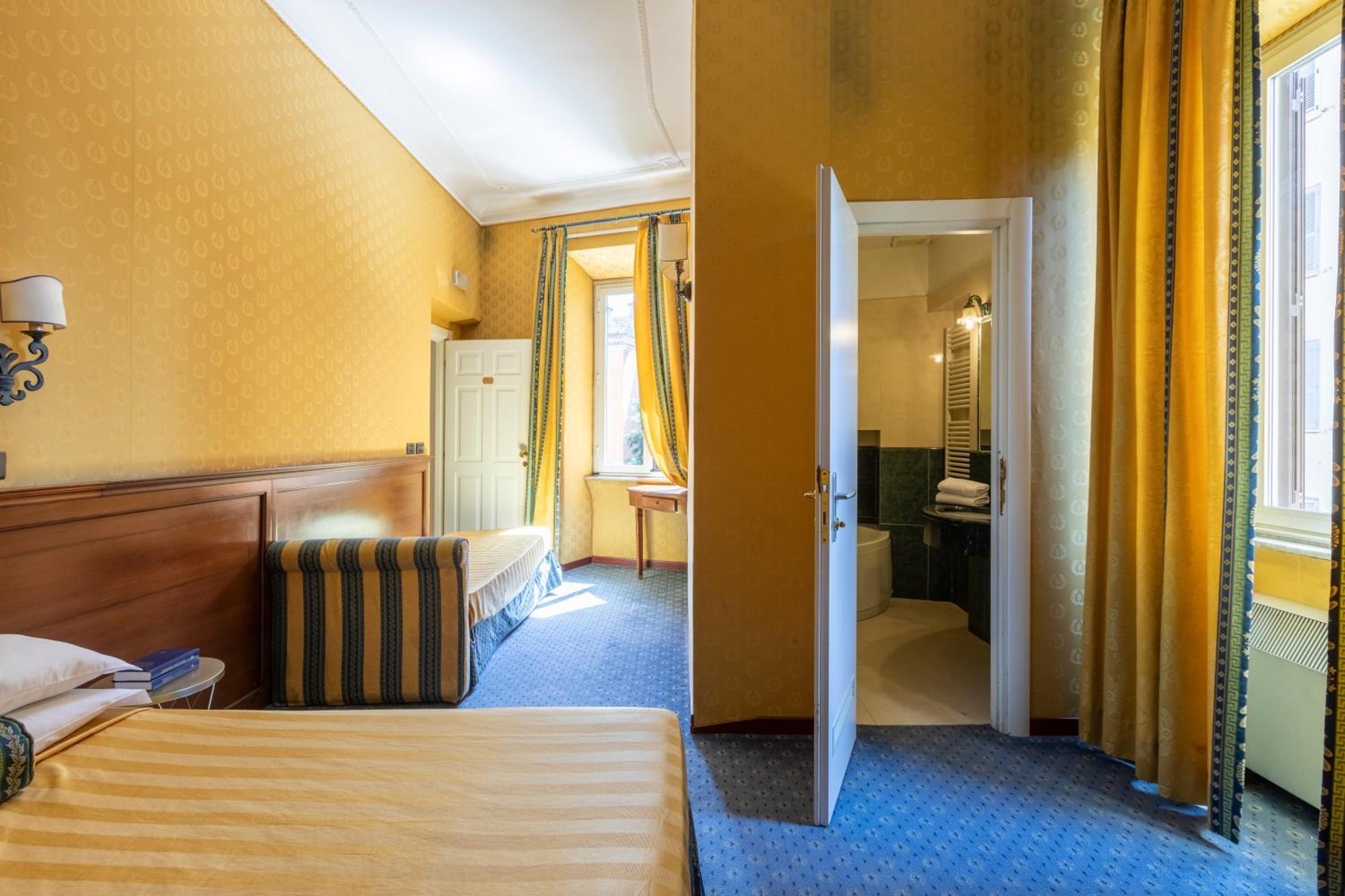 Hotel Coppede 10/25