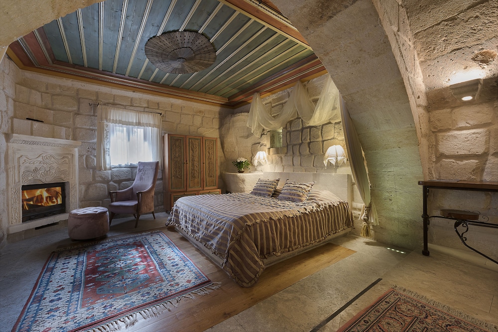Anatolian Houses 16/73