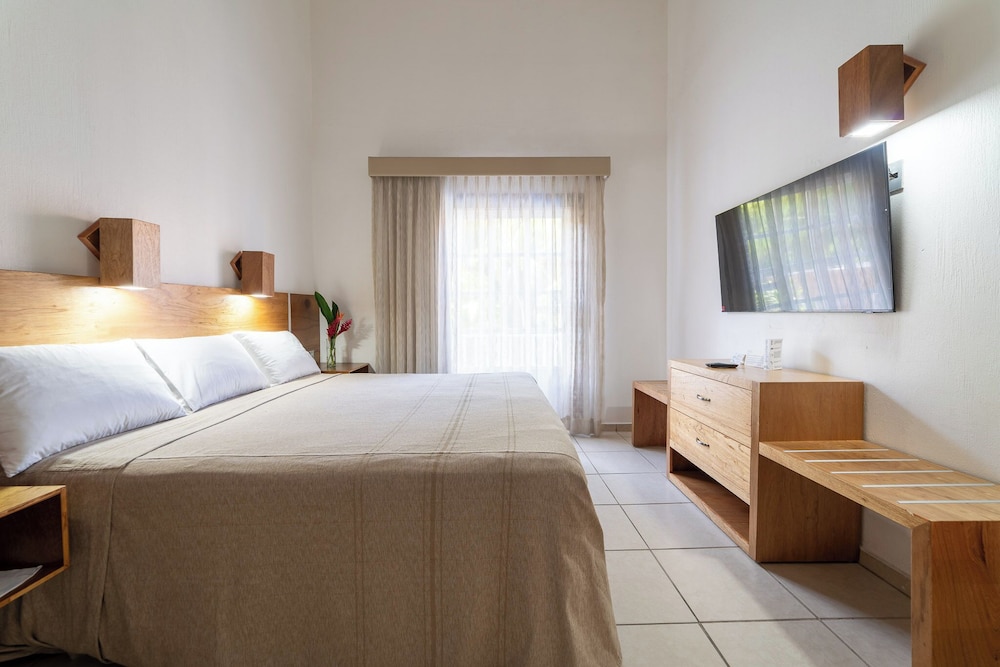 Hotel Castillo Huatulco Beach Club Ex Castillo Huatulco 18/68