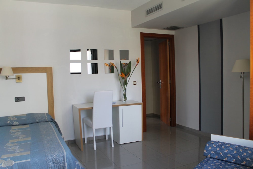 Marina Hotel 21/34