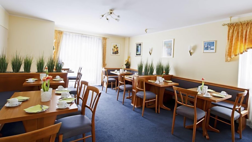 Hotel Blutenburg 29/50