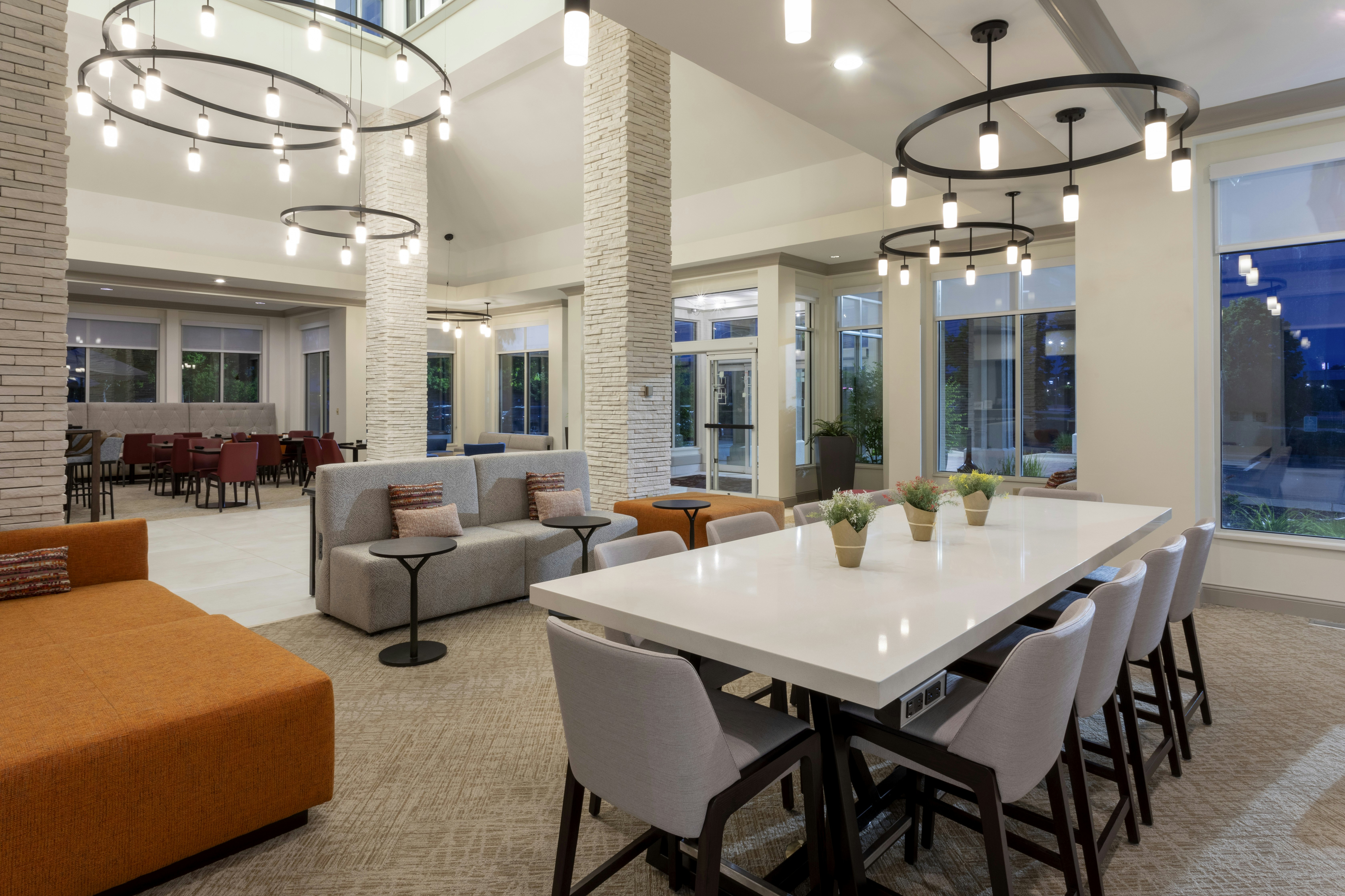 Hilton Garden Inn Minneapolis St. Paul-Shoreview 33/57