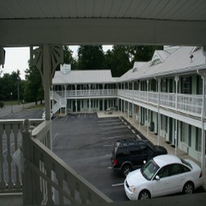 Key West Inn Cookeville 5/27
