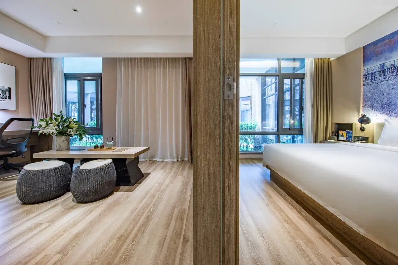 Atour Hotel (Shanghai Hongqiao National Convention & Exhibition Center) 12/24