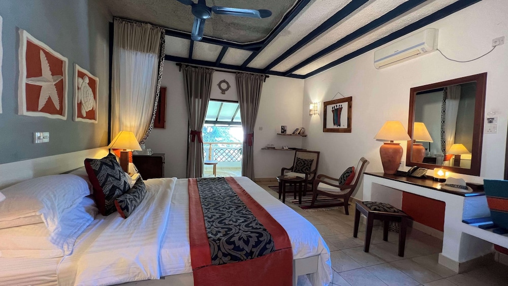 Neptune Palm Beach Boutique Resort & Spa 13/50