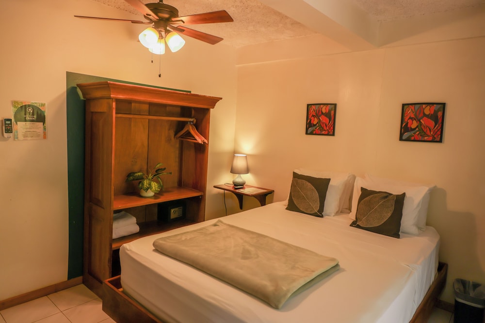 STANDARD, DOUBLE BED, GARDEN VIEW, PATIO
