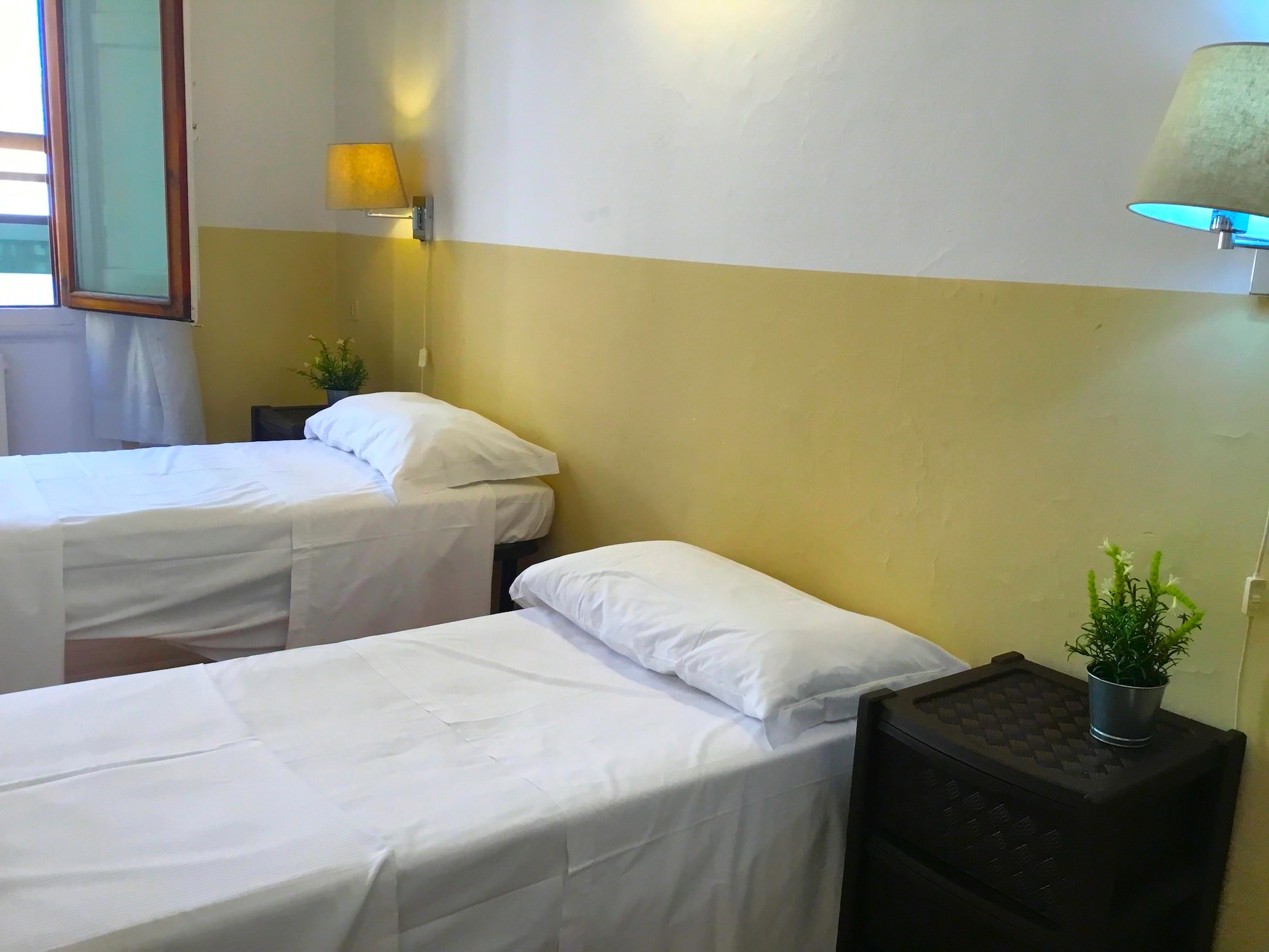 3 BEDROOMS, BASIC, APARTMENT