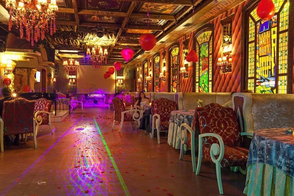 Seven Boutique Hotel Baku 44/50