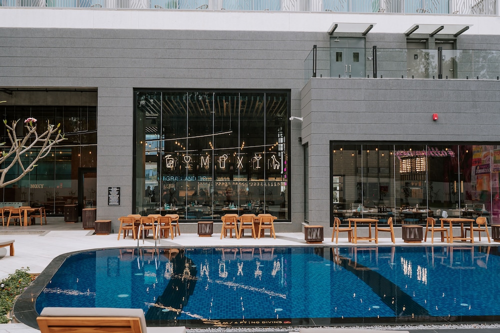 Moxy Bengaluru Airport Prestige Tech Cloud 4/49