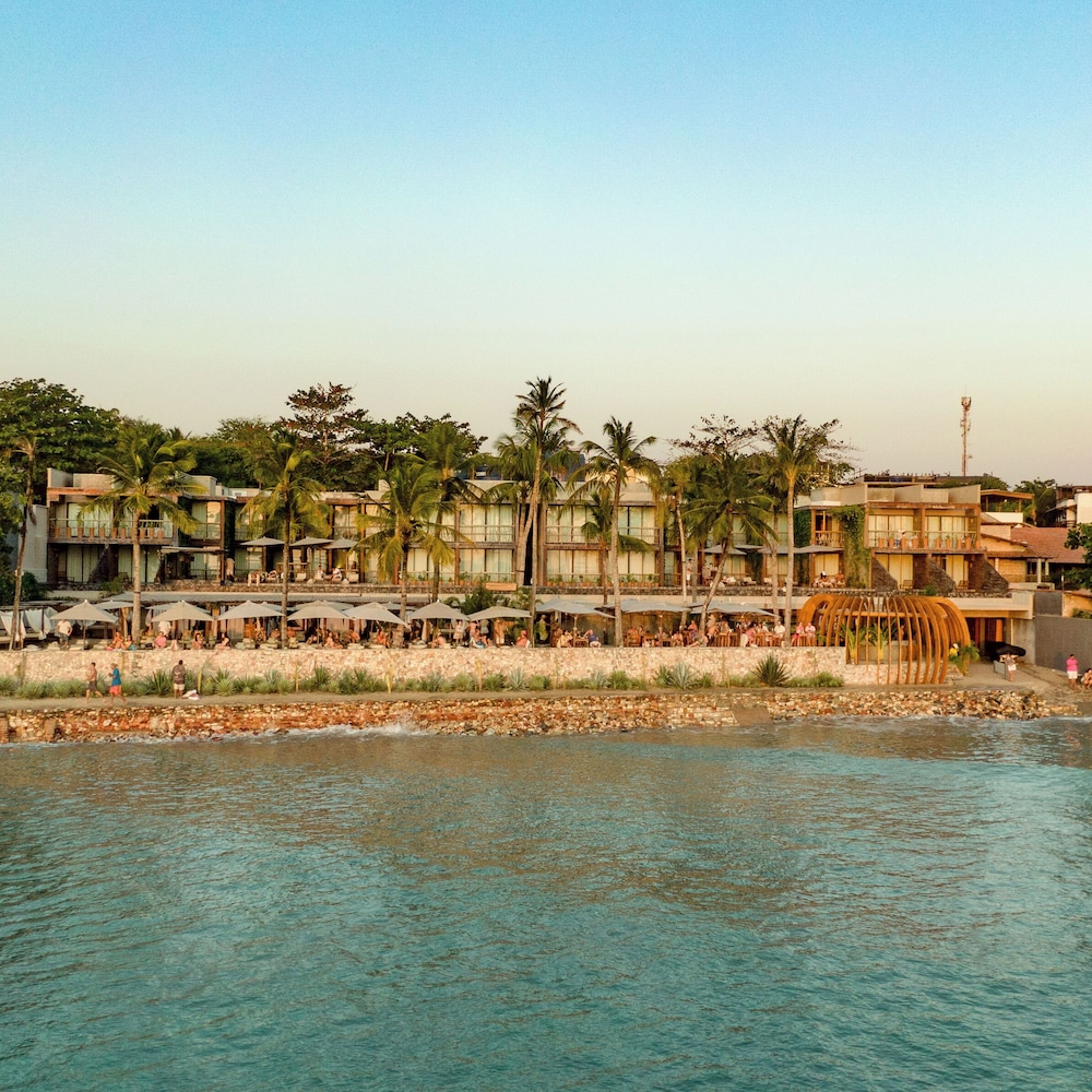 Apenunga Eco Hotel 50/68