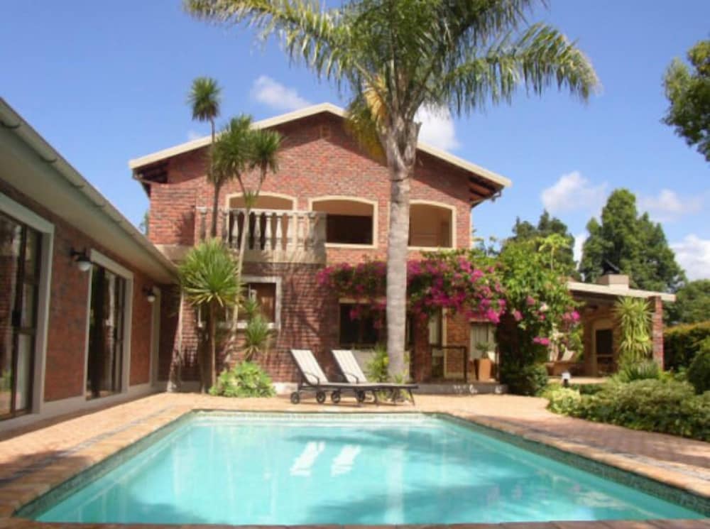 Aziza Guesthouse 30/36