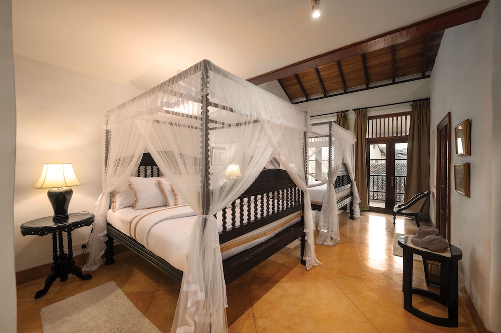 Thambili House 13/50
