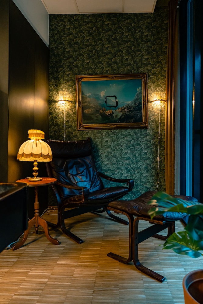 Smarthotel Oslo 10/25
