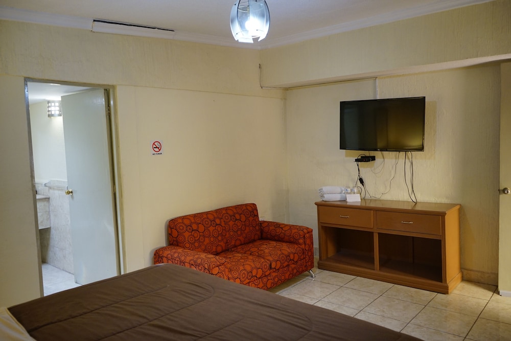 Hotel Posada del Sol Inn 37/58