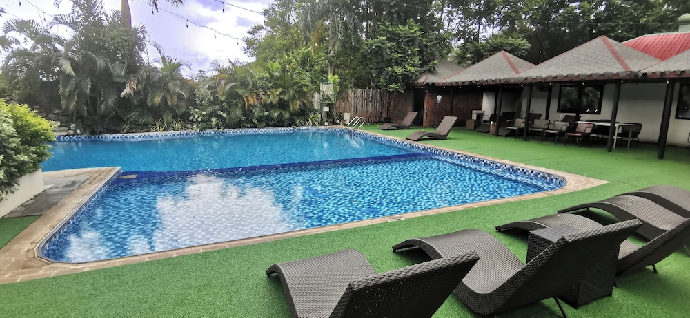 Sunday Hevea Hotel and Resort 50/55
