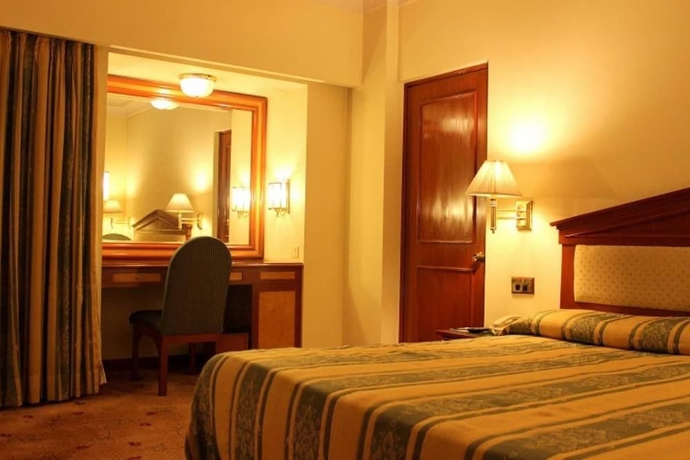 Oyo 9193 Hotel Maple 11/20