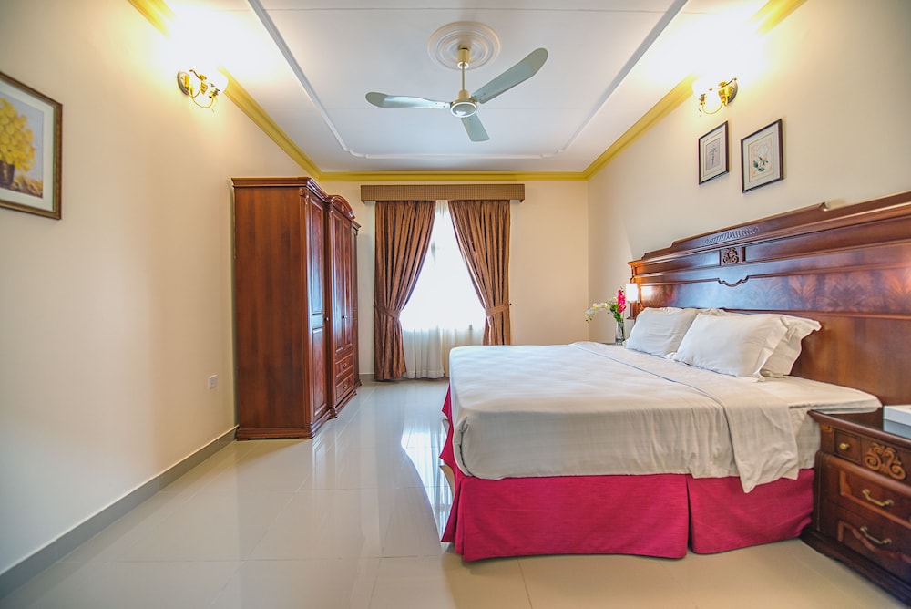 2 BEDROOMS, APARTMENT