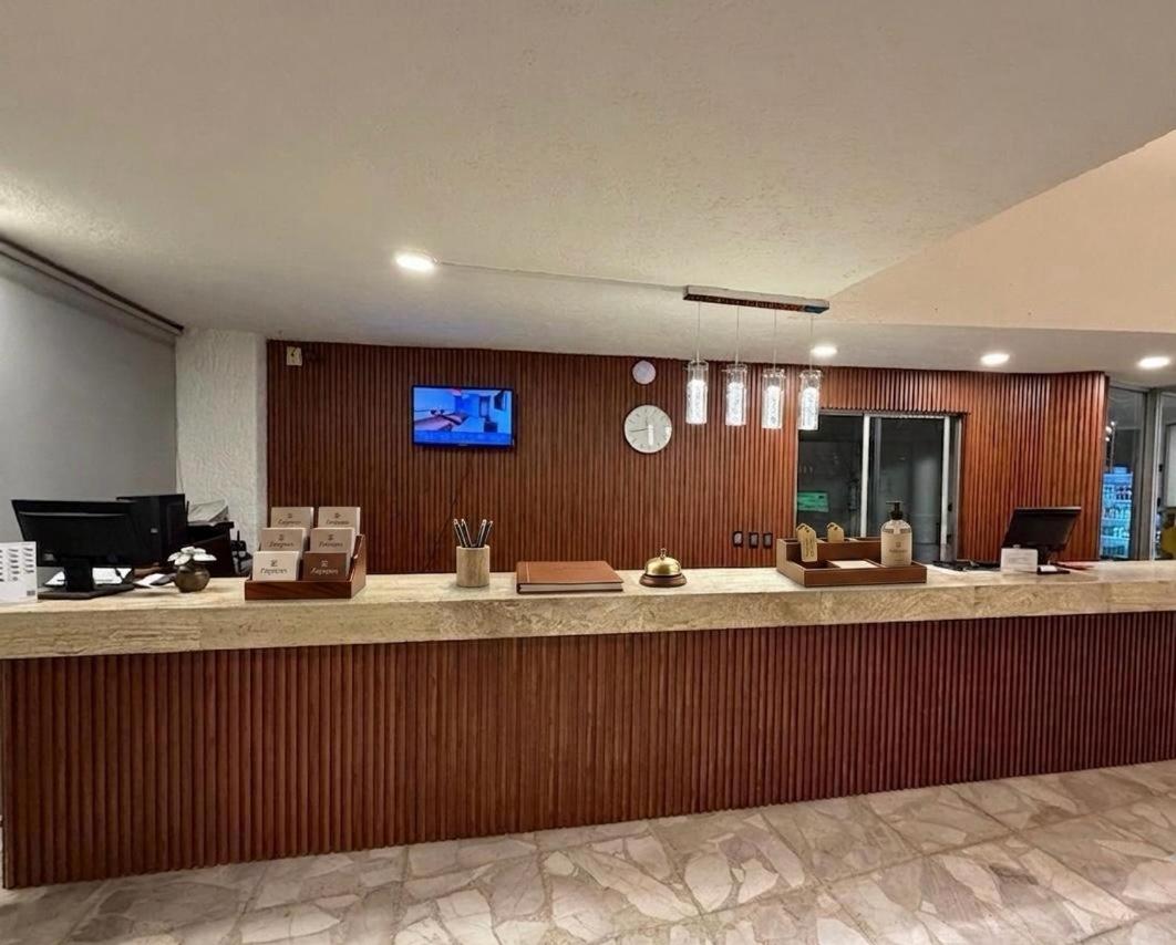 Hotel Suites del Real 2/21