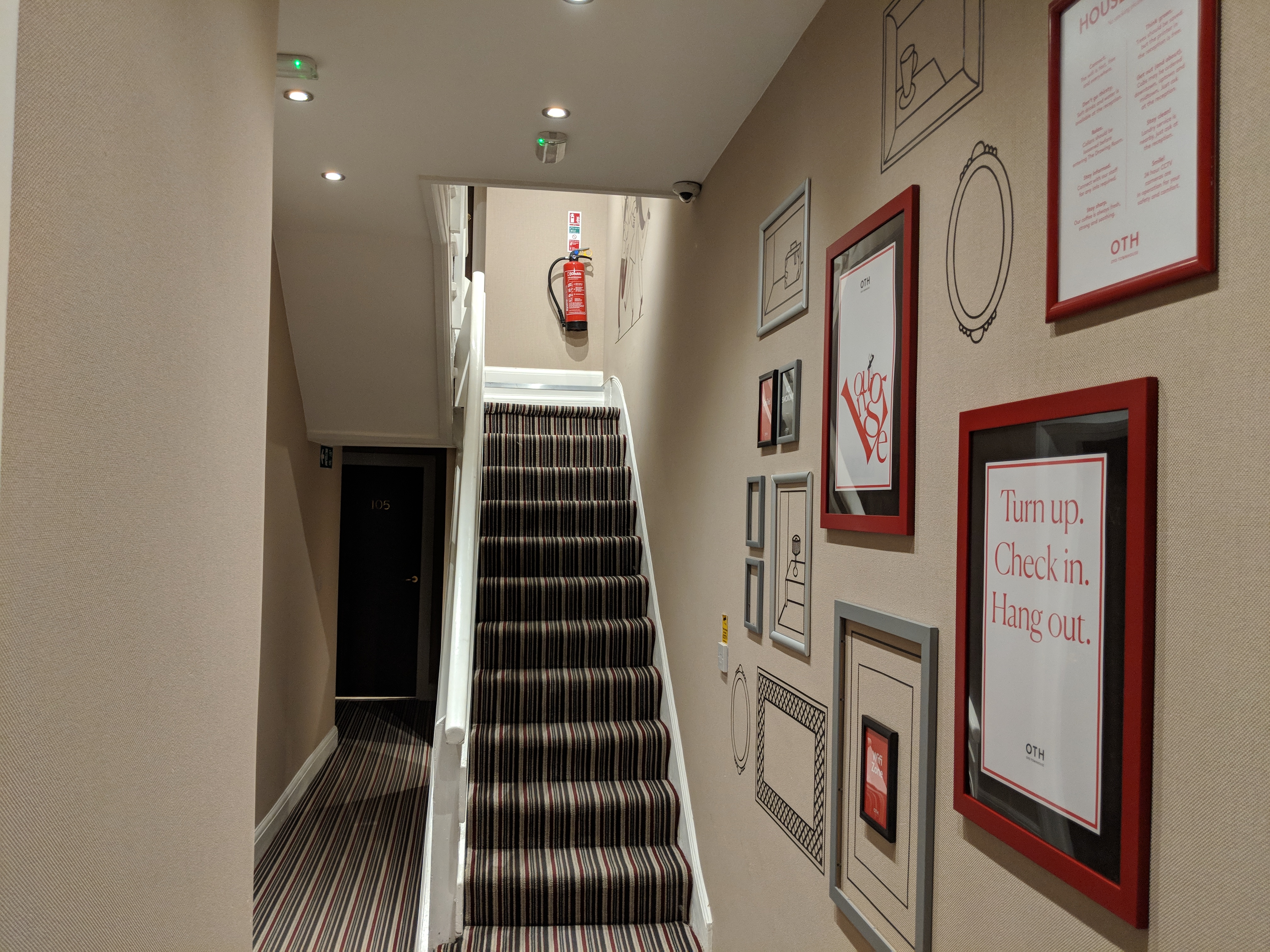 OYO Townhouse 30 Sussex Hotel, London Paddington 31/38