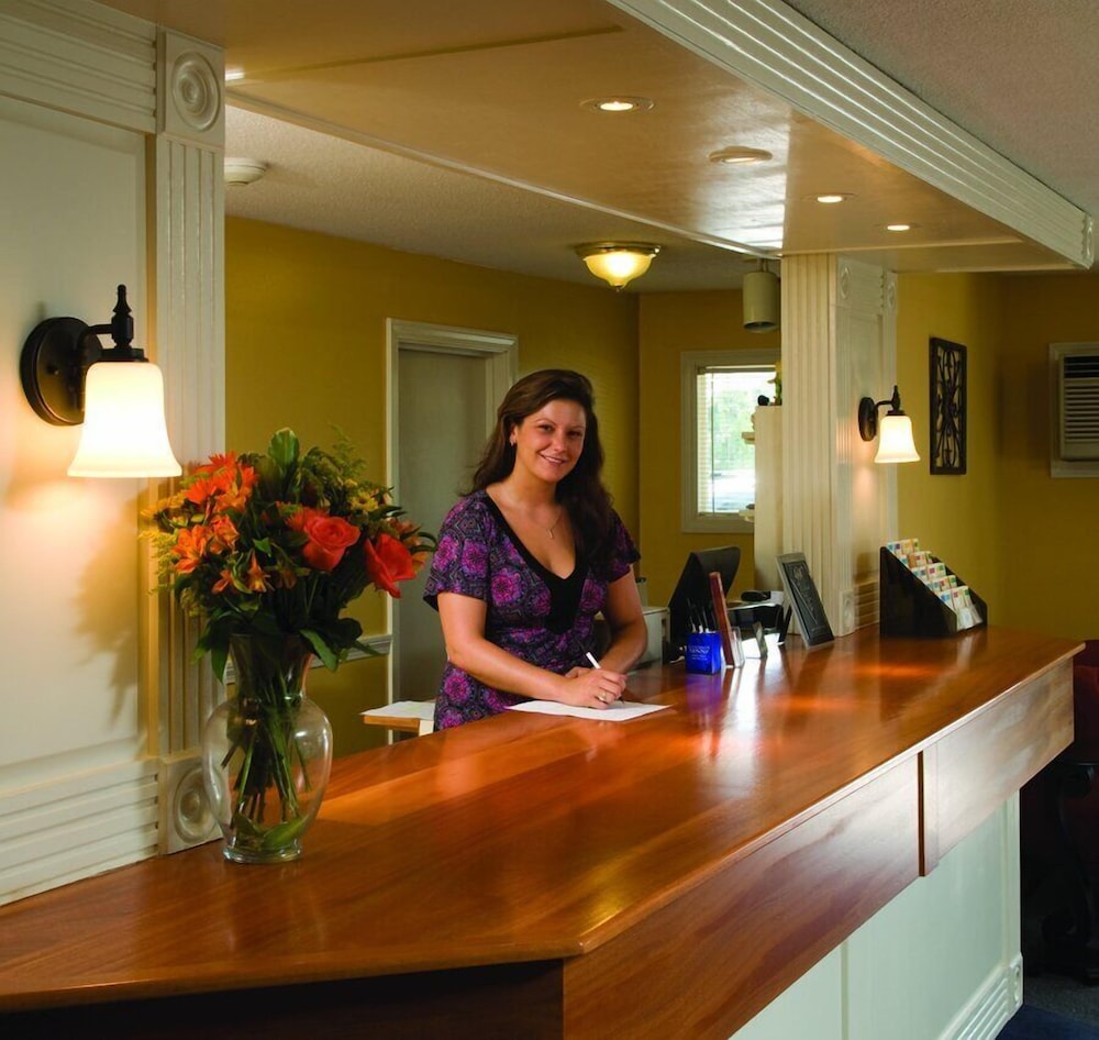 Coachman Inn 29/55