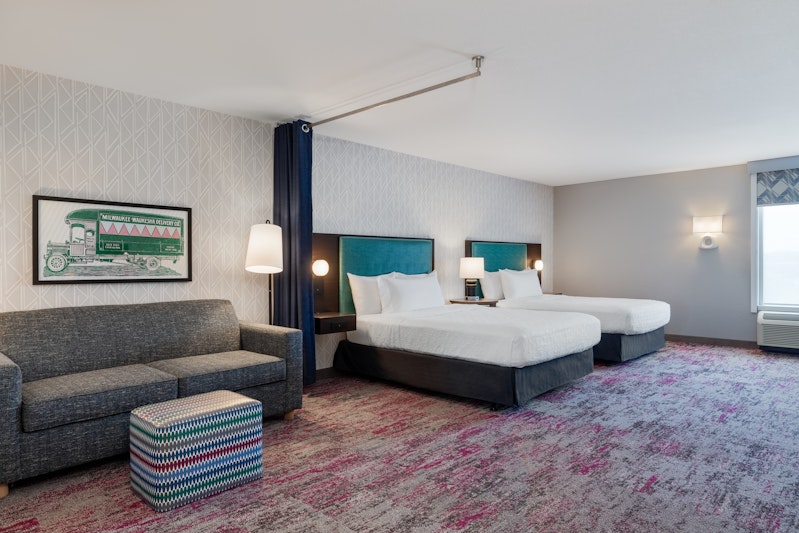 Home2 Suites By Hilton Milwaukee Brookfield 9/47