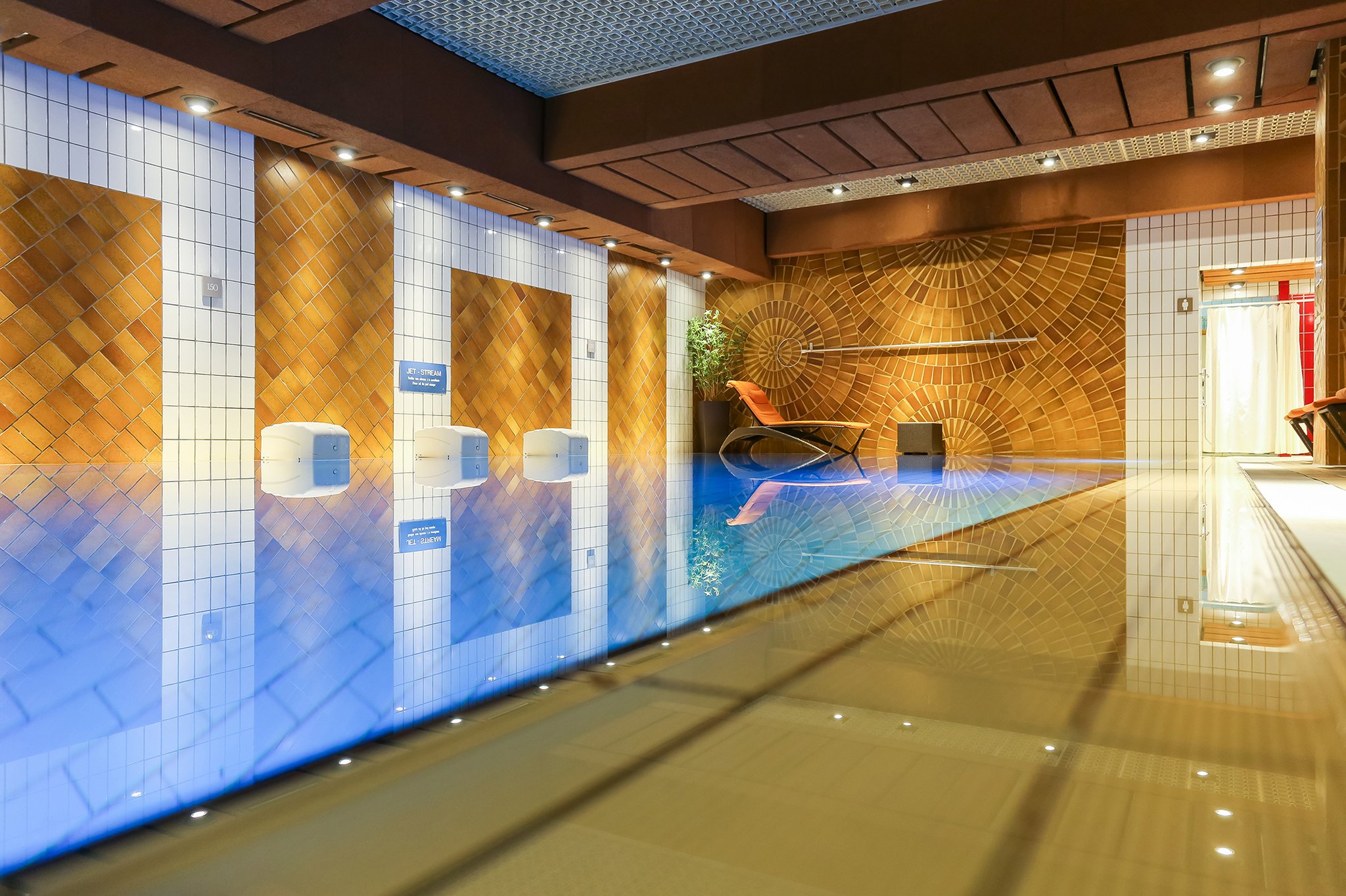 Le Royal Hotels & Resorts 37/82