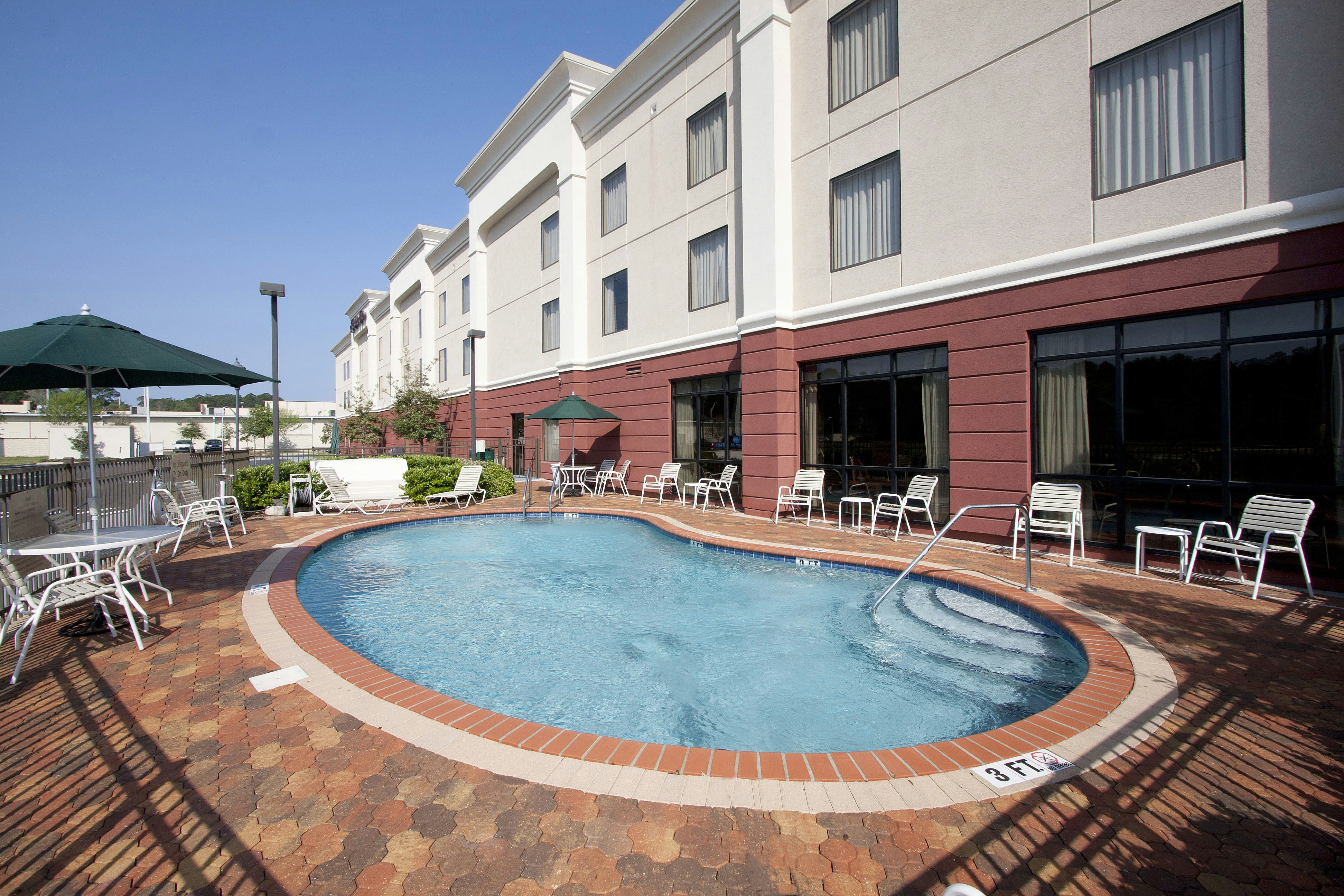 Hampton Inn Jacksonville I-10 West 21/21
