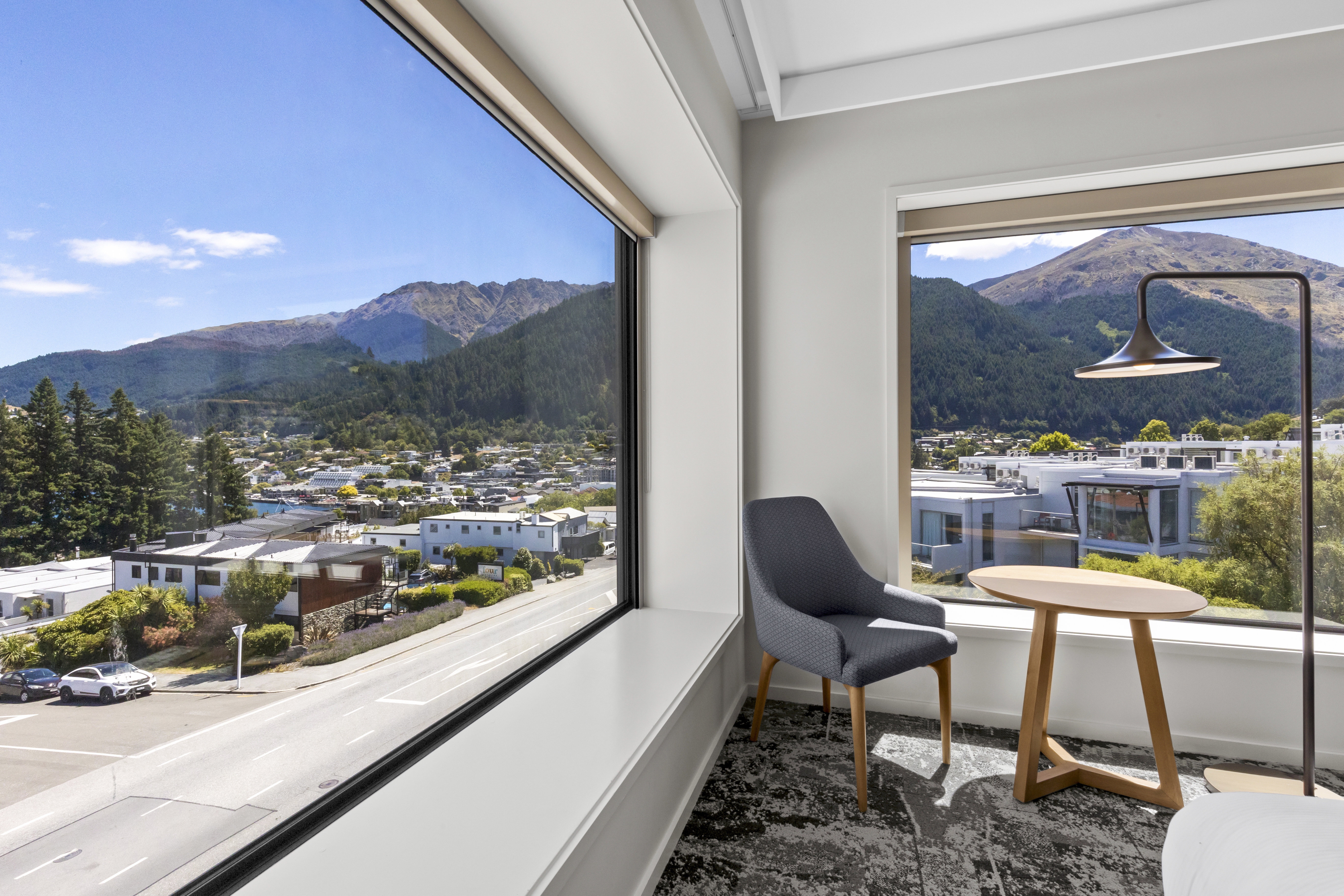 Holiday Inn Express And Suites Queenstown 46/79