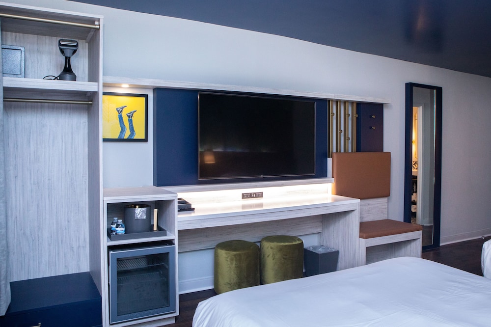 Hotel Denim 20/43