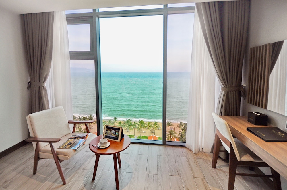 Melissa Hotel 25/39