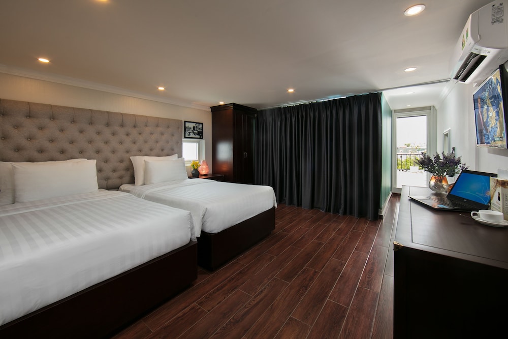 Golden Rooster Hotel 17/62