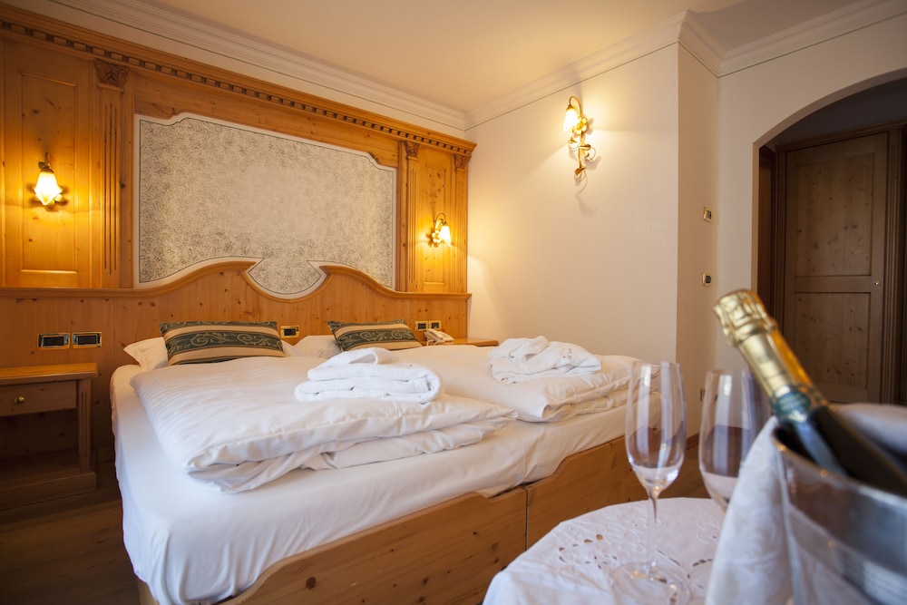 Hotel Chalet all Imperatore 42/64