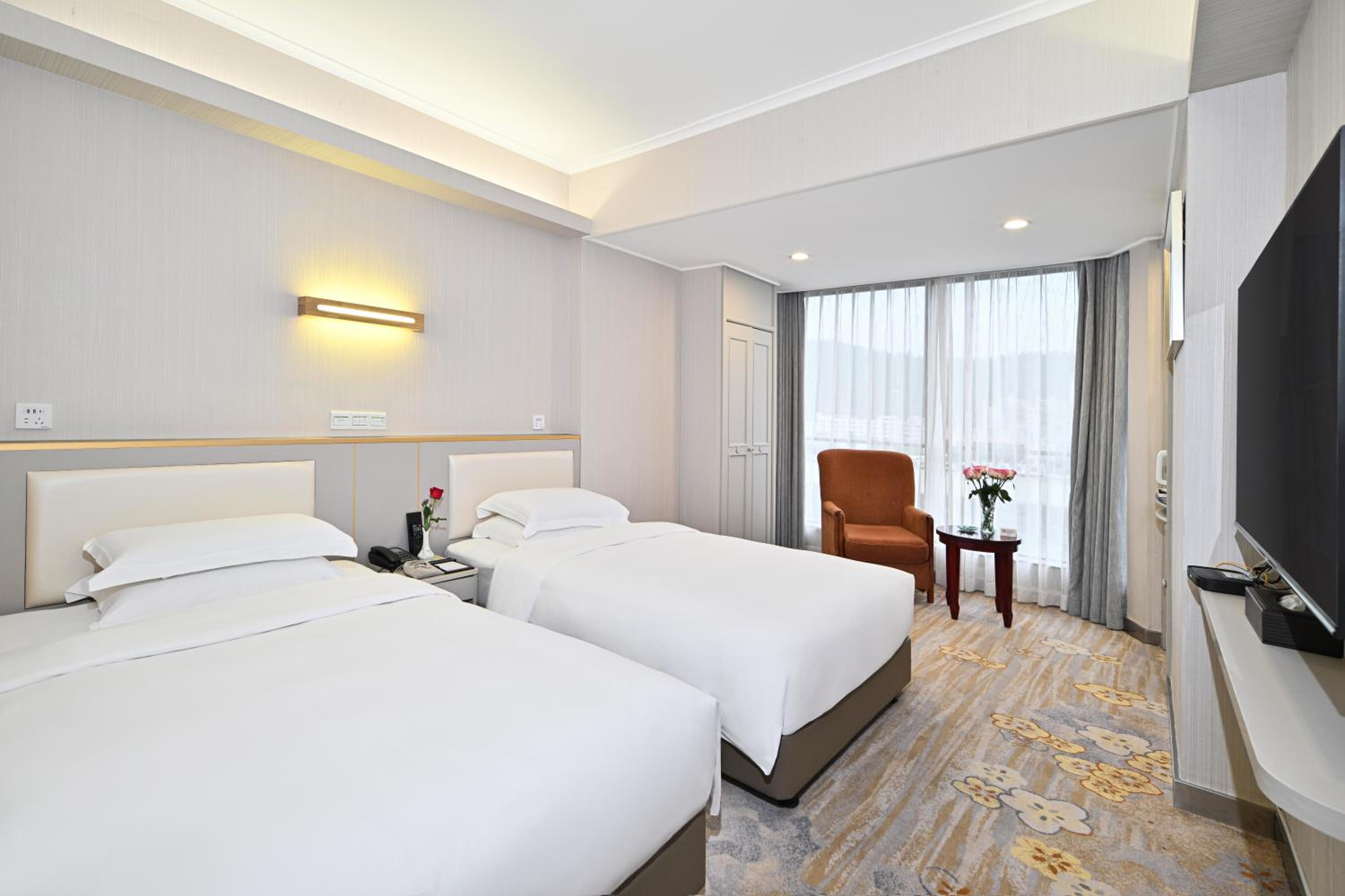 Indulgence, Style, Twin Beds, Panoramic Floor