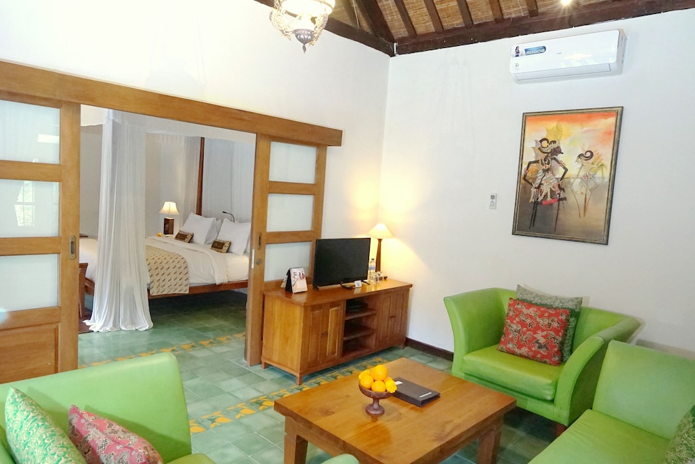 VILLA BERAWA BALI 49/77
