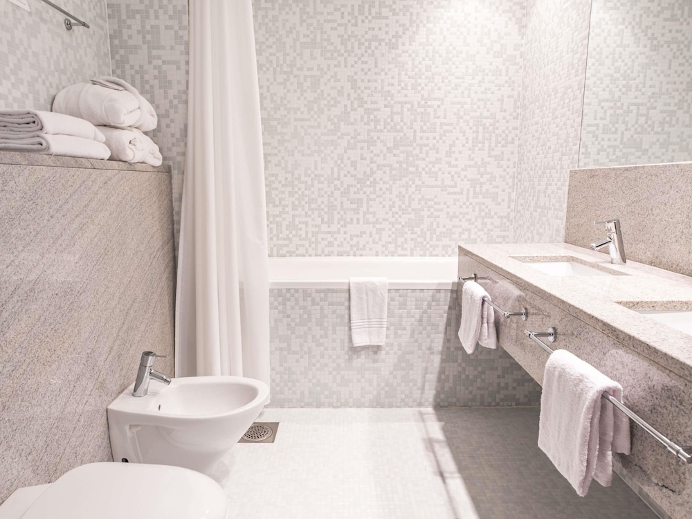 Mercure Tallinn 48/50