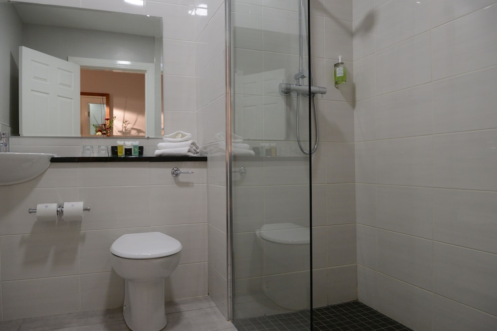 Clanree Hotel 6/44