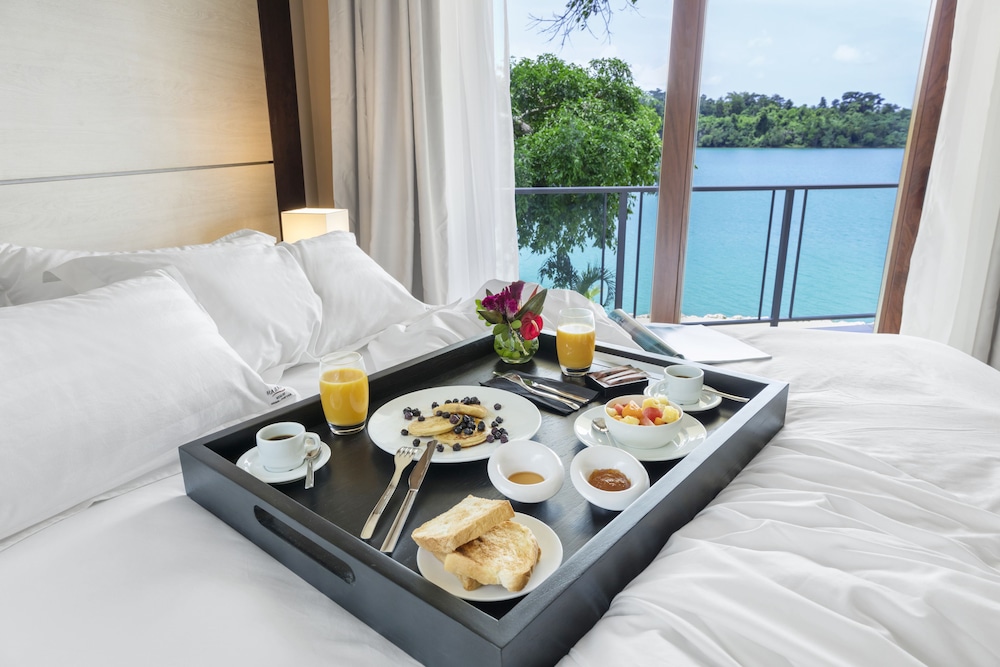 Ramada Resort by Wyndham Port Vila 34/48