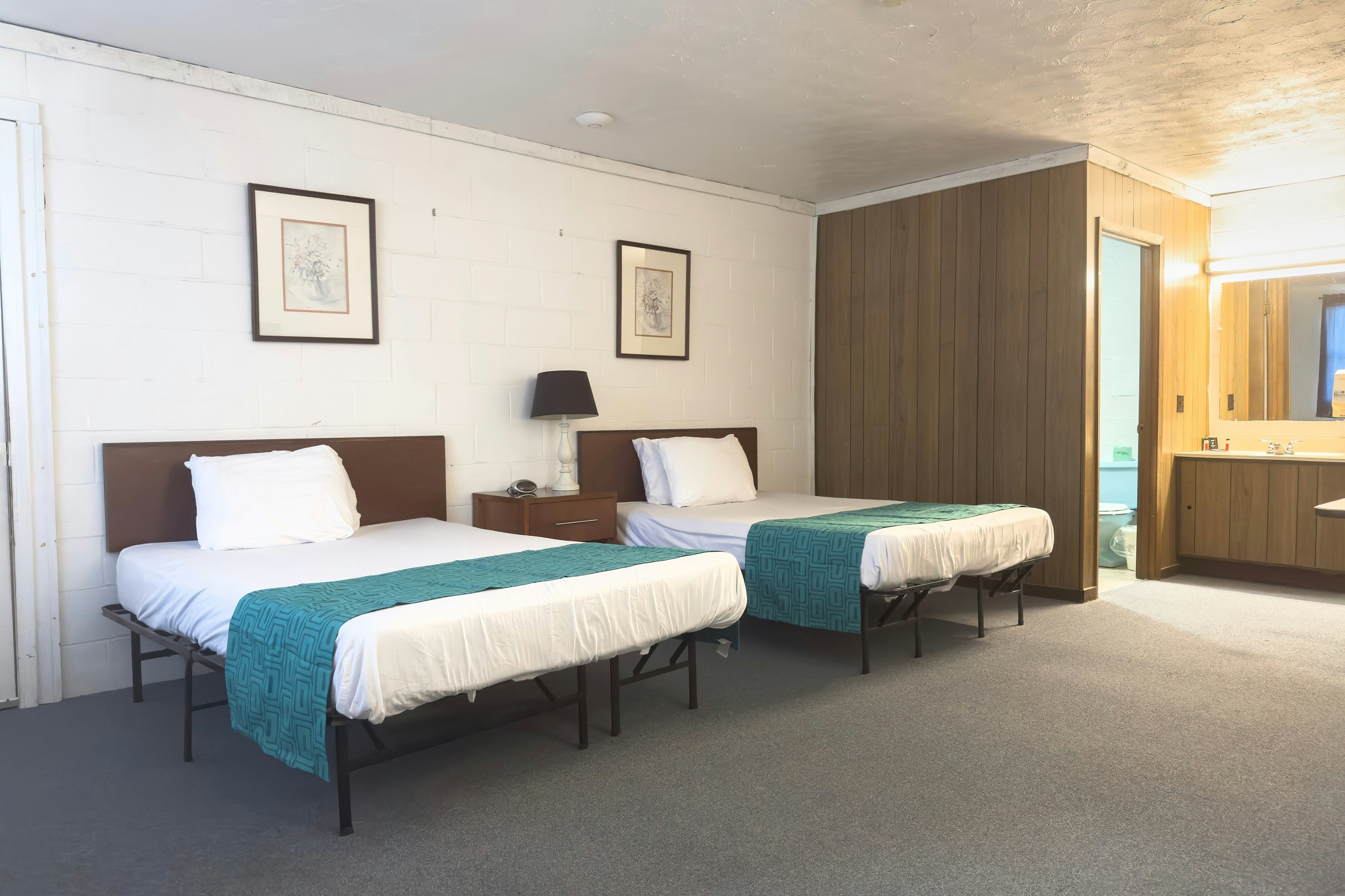 2 Queen Beds Non-Smoking