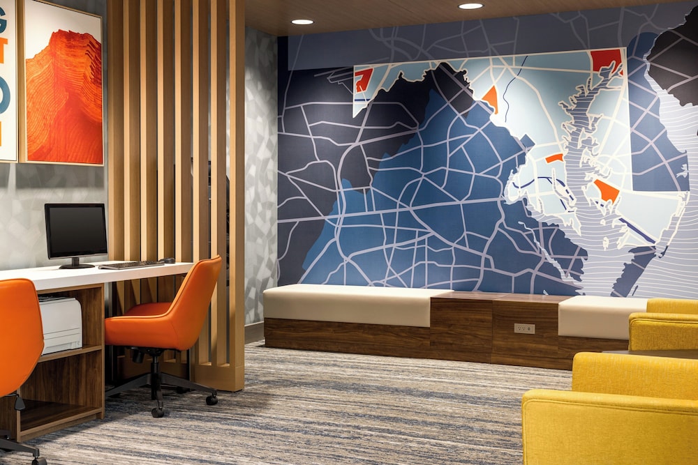 Holiday Inn Express & Suites Hagerstown 63/67