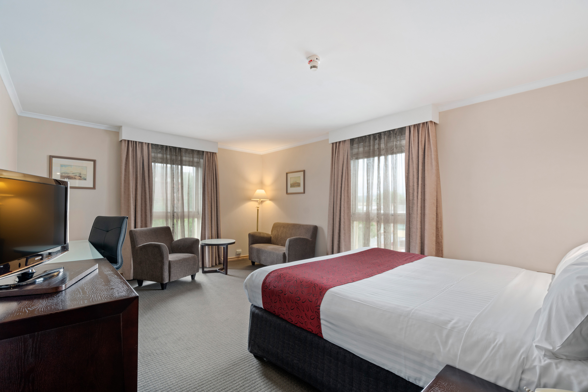 Deluxe, Double Bed