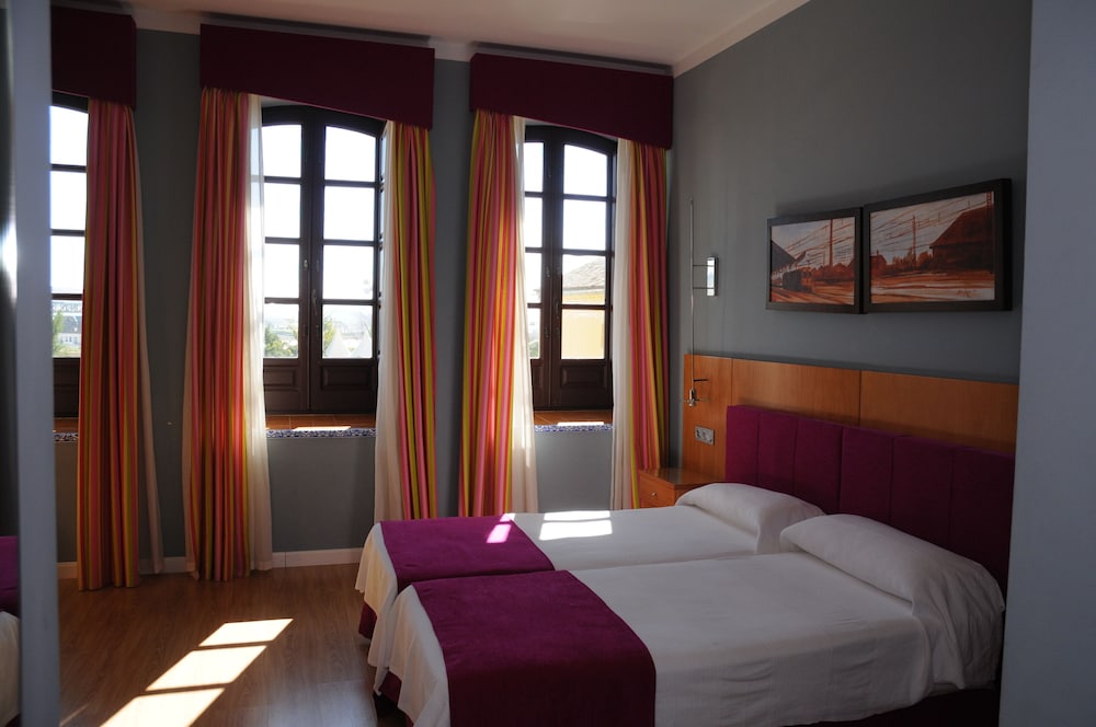 Hotel el Carmen 33/61