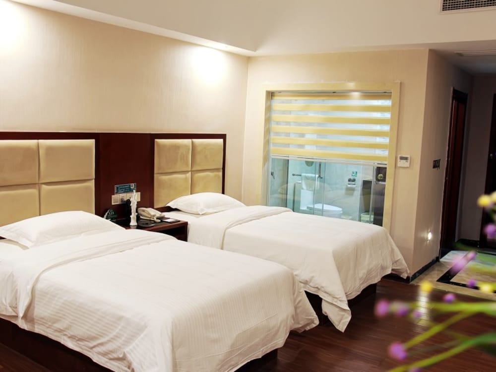 GREENTREE INN JIEYANG KONGGANG DISTRICT NORTH WANGJIANG ROAD HOTEL 11/39