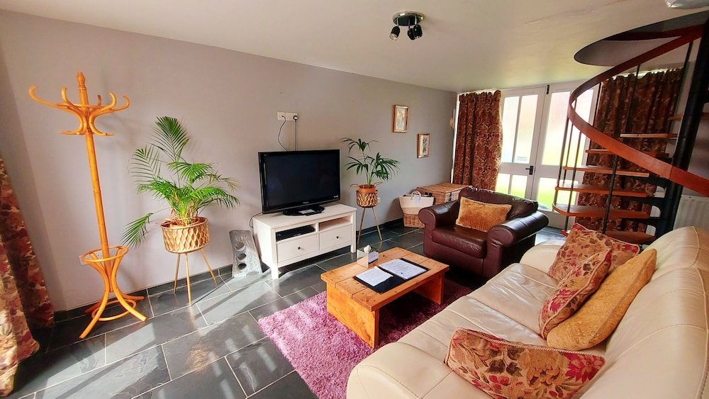 Dolgun Uchaf Guesthouse 24/47