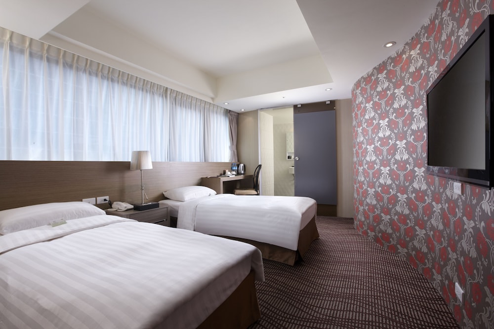 Rf Hotel 52/74