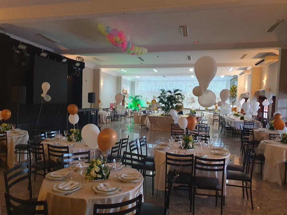 Maria Plaza Hotel 50/65