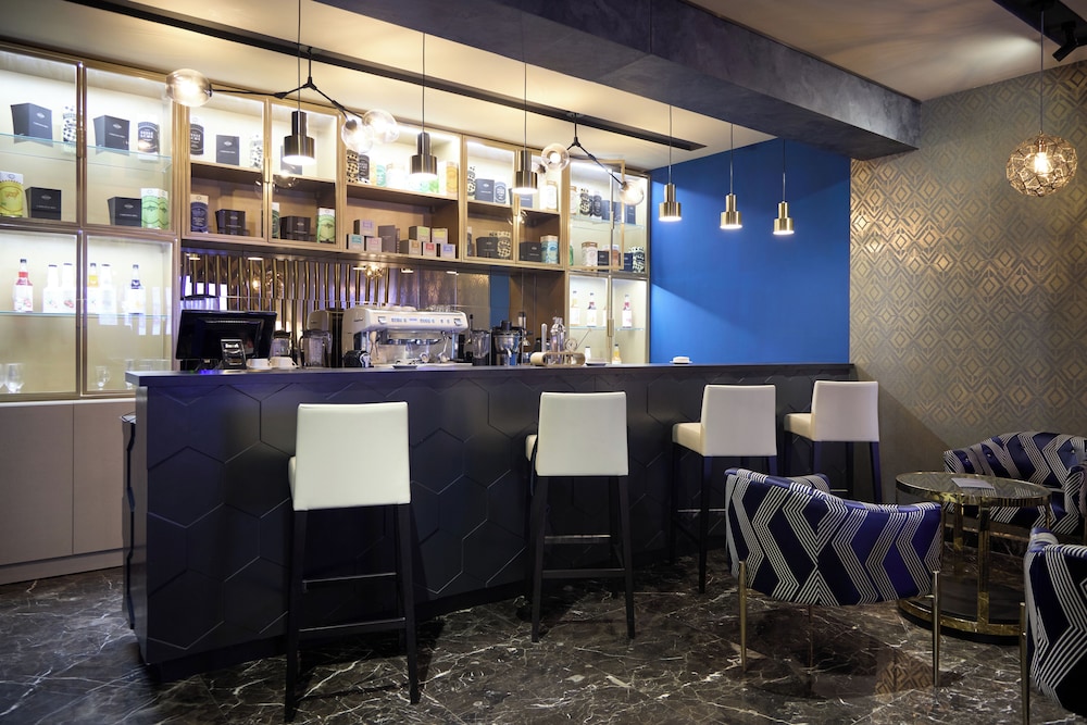 Ralf Hotel 23/28