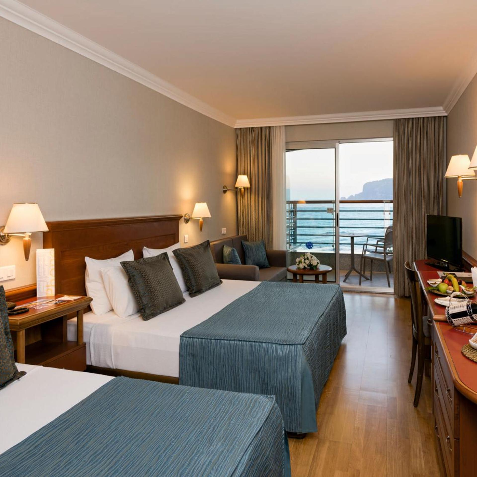 ROOM, DOUBLE BED, SIDE SEA VIEW