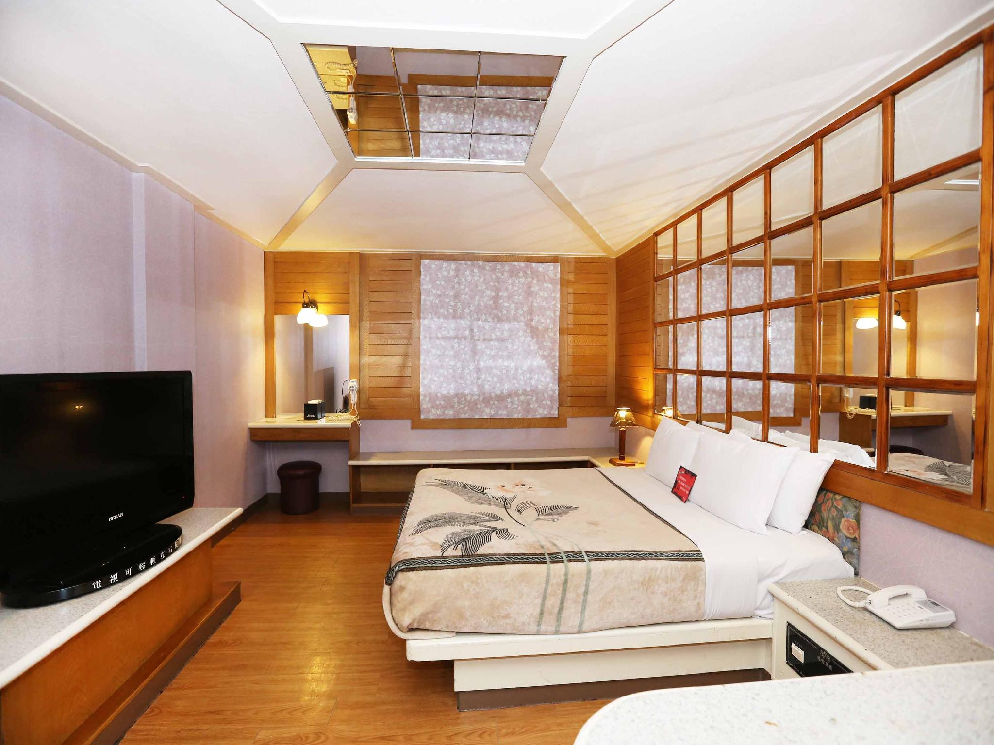 Midi Motel Tai Nan Branch 6/13